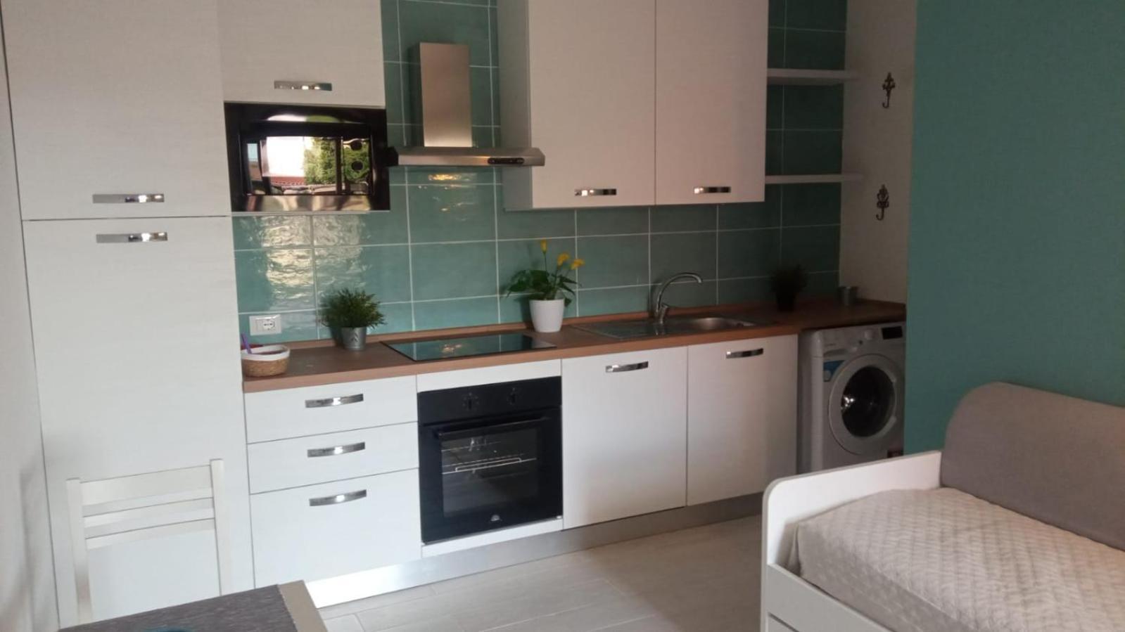 Casa Smeralda: Con Giardino E Vicino Al Mare Punta Molara Buitenkant foto