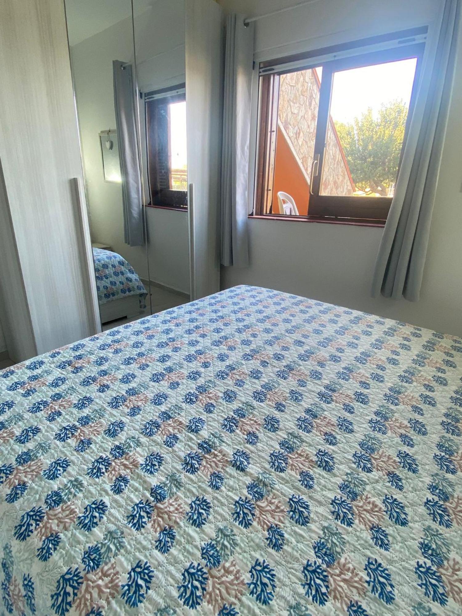 Casa Smeralda: Con Giardino E Vicino Al Mare Punta Molara Buitenkant foto